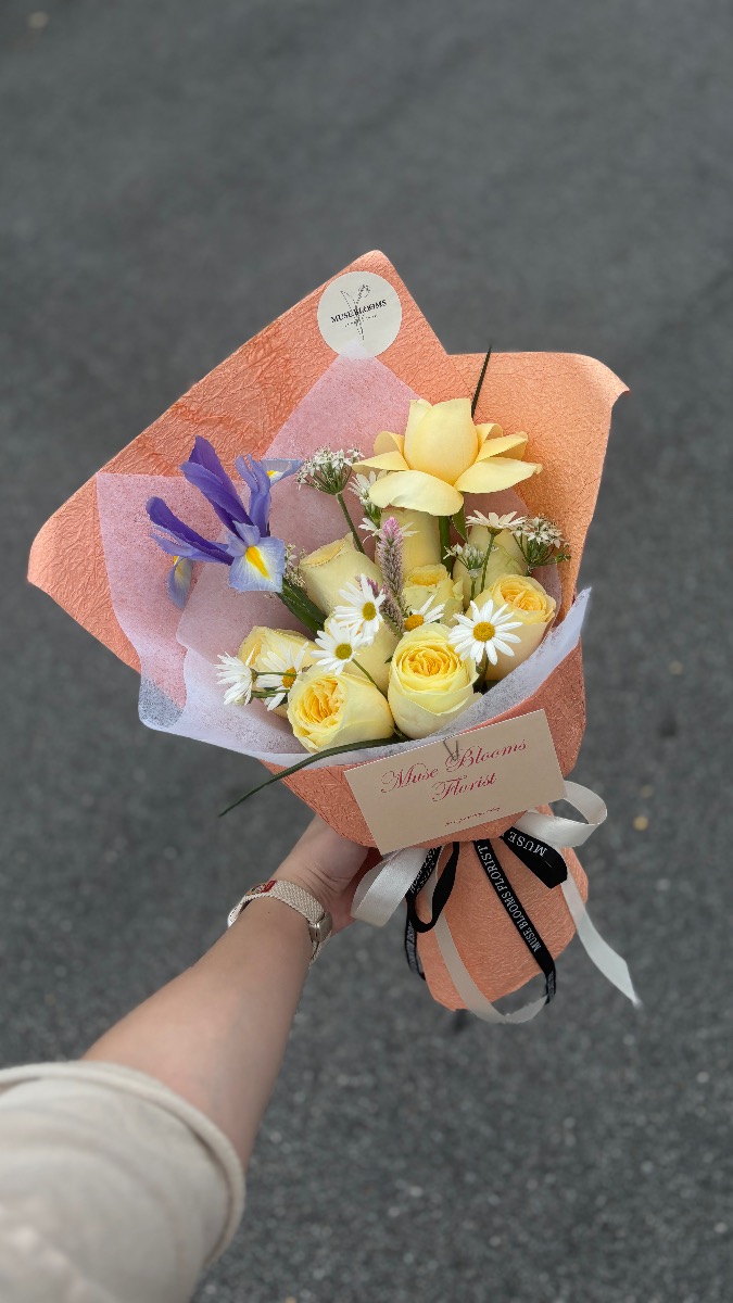 Buttercup rose bouquet – photo 2
