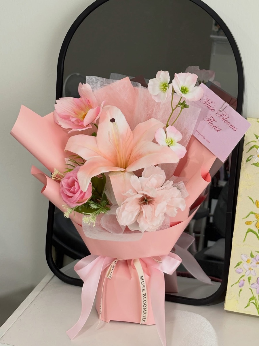 Pink Artificial Lily Bouquet – photo 3