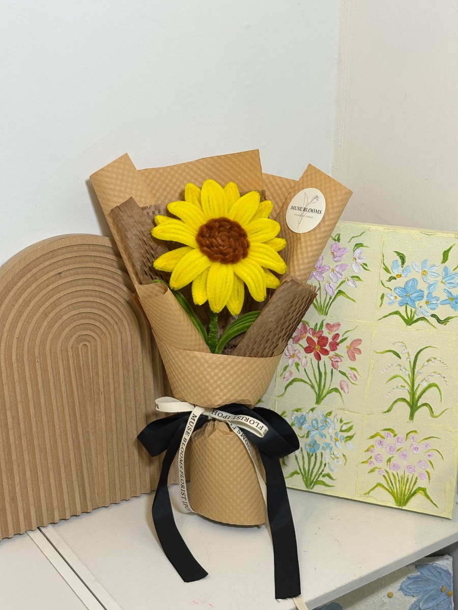 Pipe cleaner sunflower bouquet