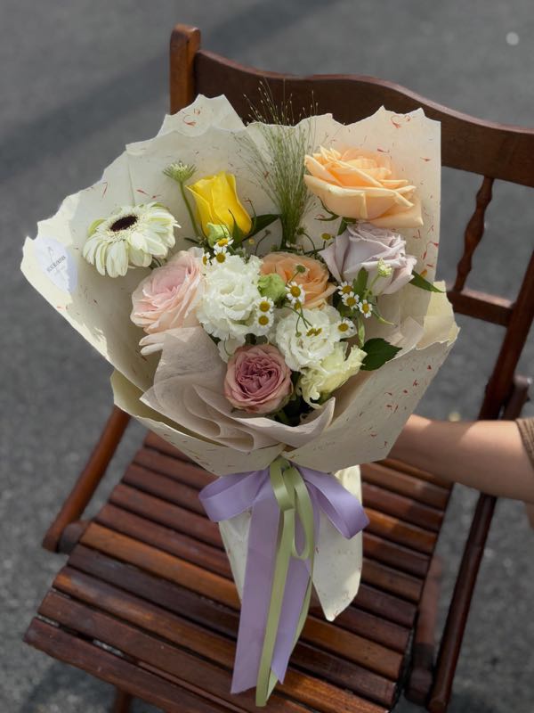 Colourful Mixed Flower Bouquet – photo 2