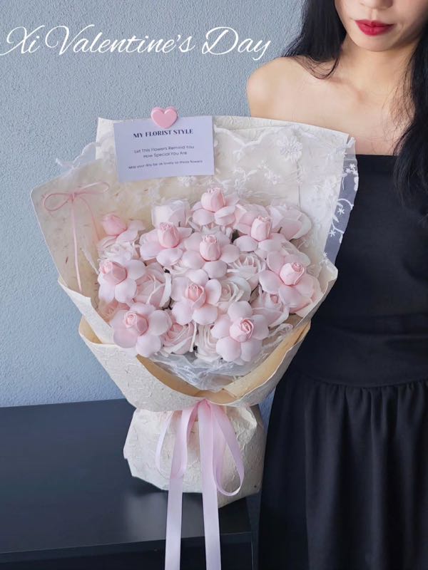 Fairy Kiss Mixed Flower Bouquet – photo 3