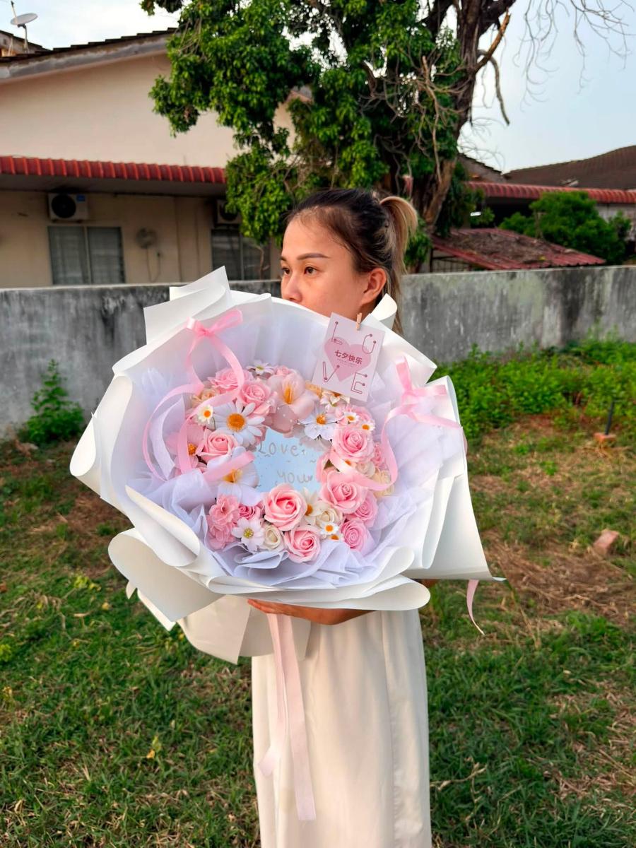 Mirror Qi Xi Bouquet – photo 2