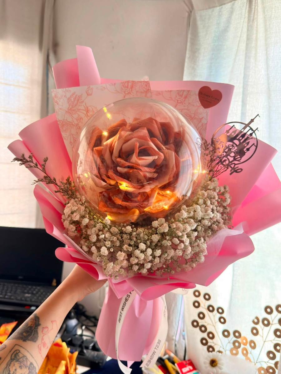 Acrylic Ball Money Bouquet
