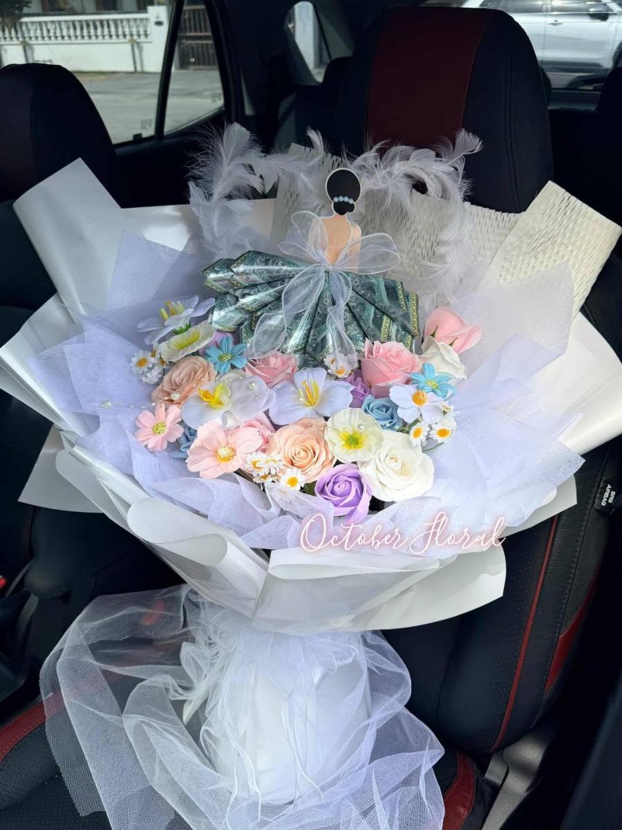 Dreamy Princess Money Bouquet