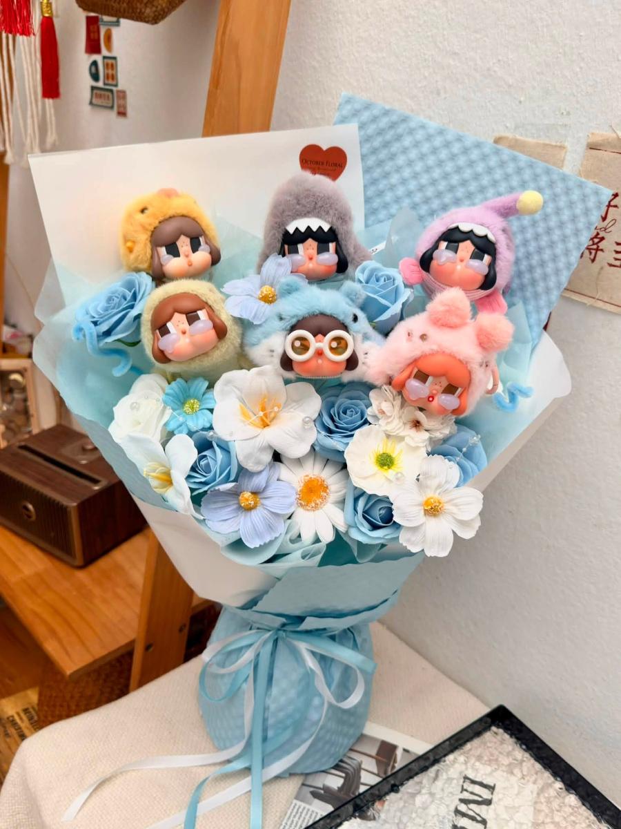 Toy Story Fantasy: Designer Blind Box Doll Blue Rose Bouquet