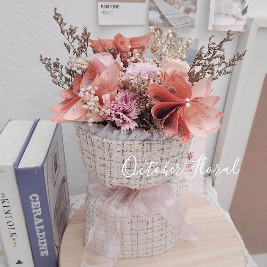 Tweed Elegance - Chic Tweed Cylinder Gift Box with Pink Banknote Flowers & Crown Mini Bouquet