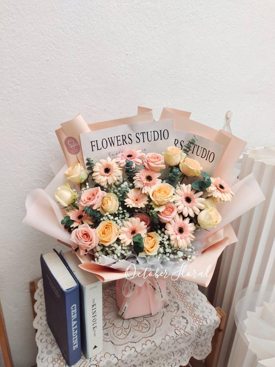 Light Pink Multi-Layer Hand-Tied Bouquet