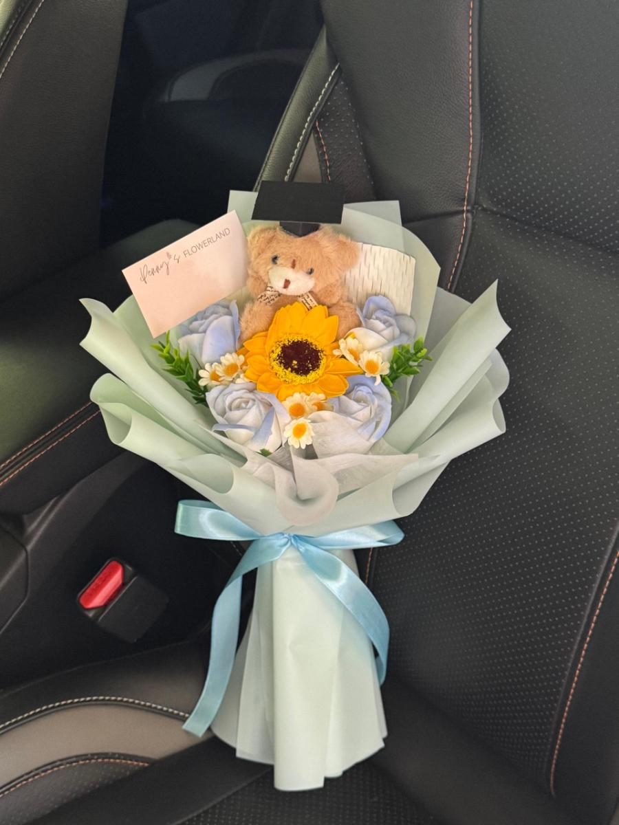 Little Graduate – photo 2