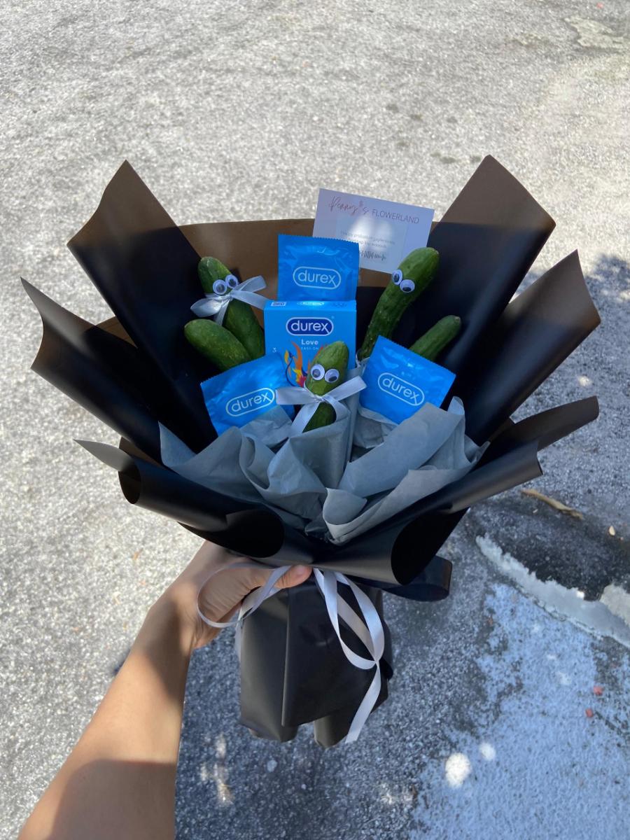 Condom Bouquet – photo 3