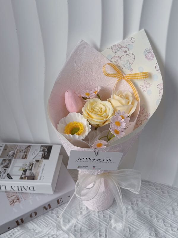 Meet-Up Mini Bouquet