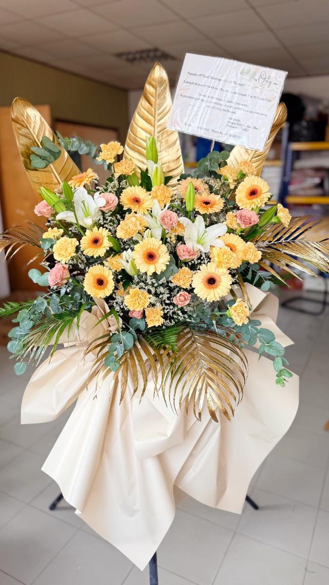 Blooming Success Flower Stand – photo 3