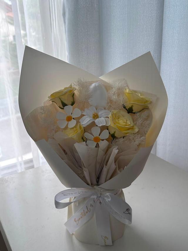 Creamy Blooms 奶油花花