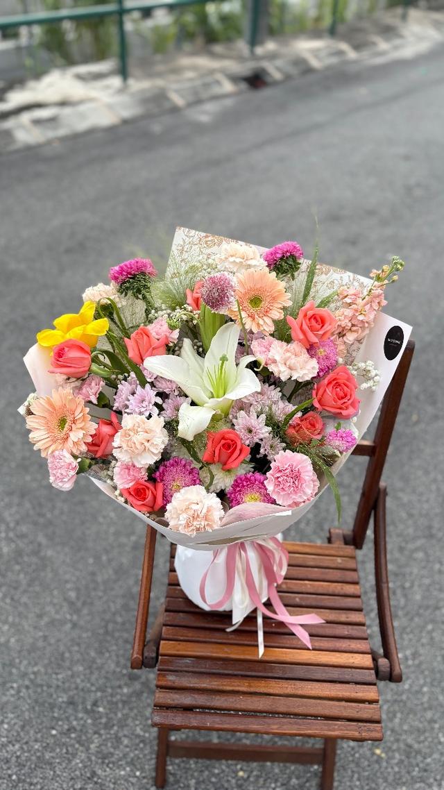 Mix flower bouquet