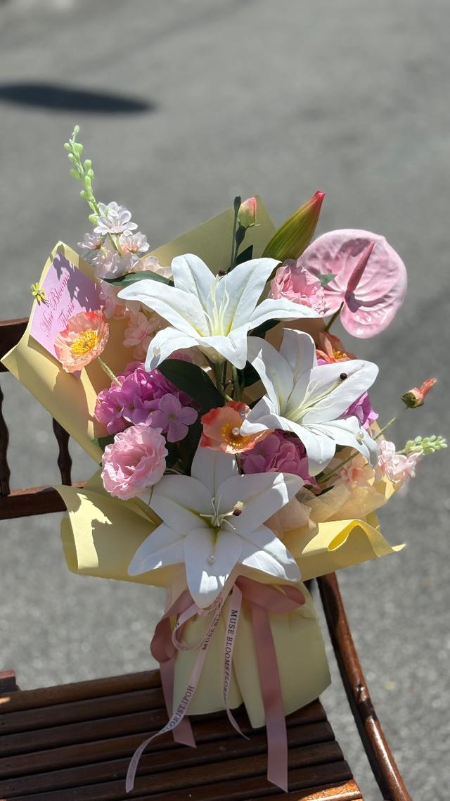 Lily Artifical Flower Bouquet