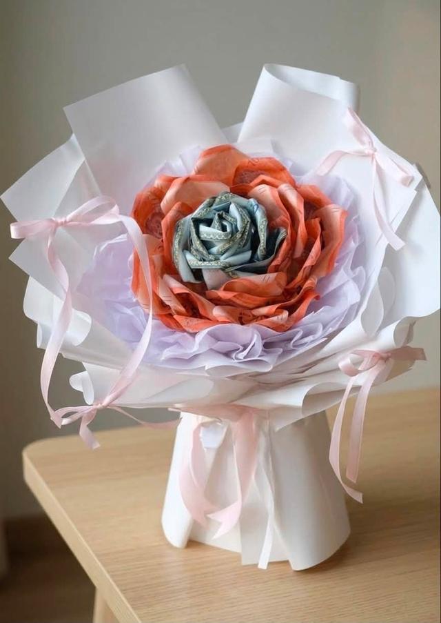 Cash Rose Bouquet