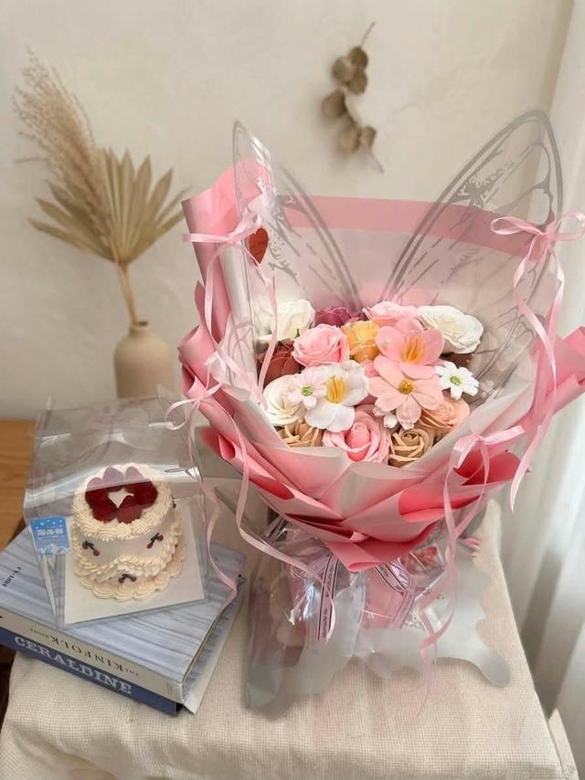 Fairytale Wings: Butterfly Ribbon Bouquet & Strawberry Cake Set