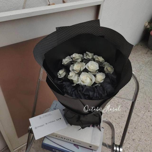 Midnight Fragrance - Premium Black Wrapped White Rose Chic Bouquet