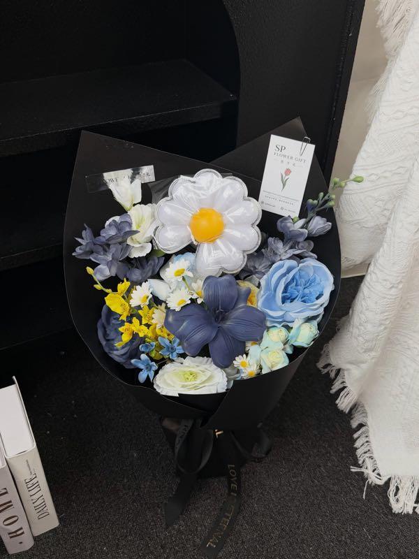 G-Dragon Inspired Bouquet