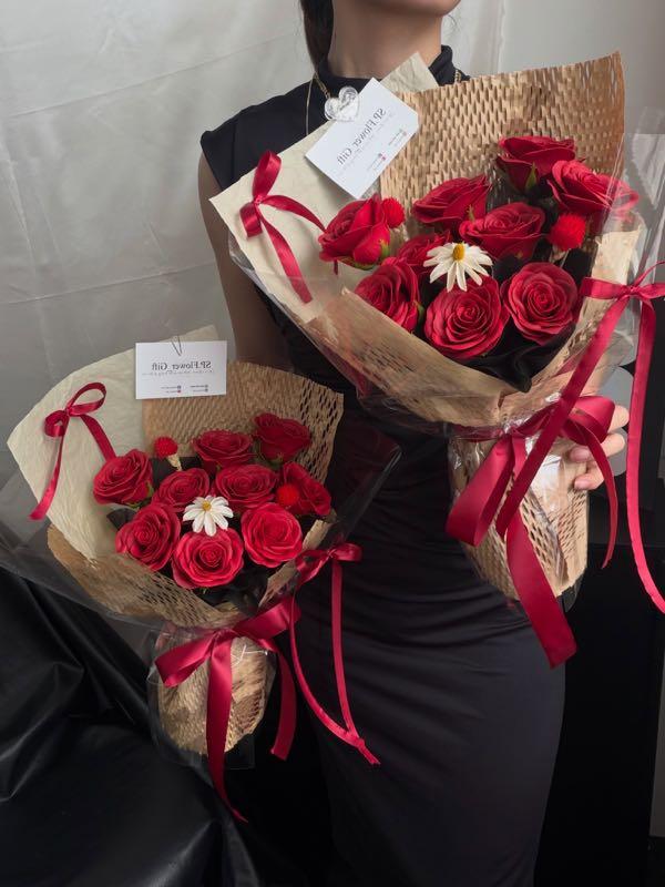 Romantic Red Rose Bouquet