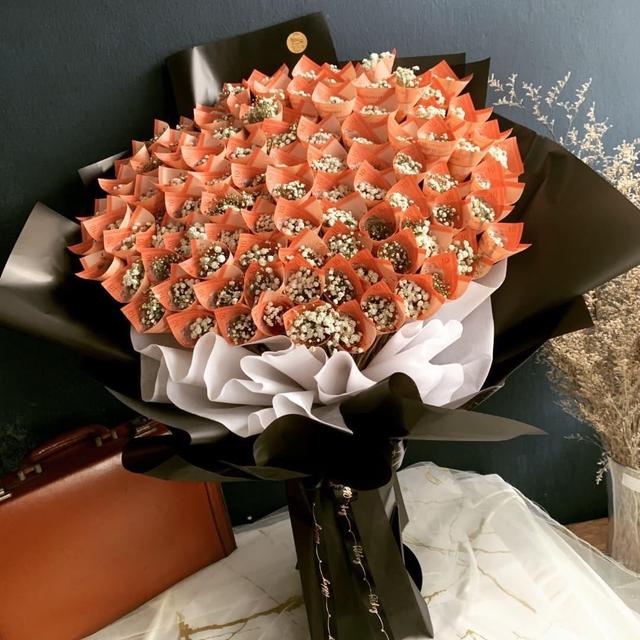 CASH BOUQUET